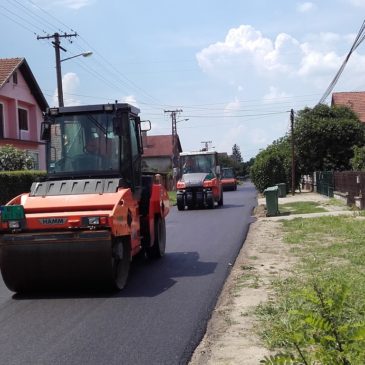 Пресвлачење улица у насељу Шангај и уређивање школских дворишта