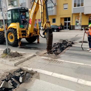 Семафоризација раскрсница и поправка бициклистичких стаза