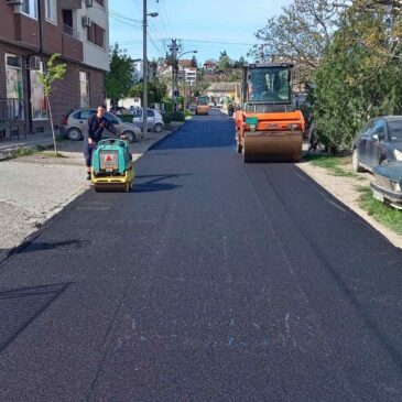 За асфалтирање спремне три улице у Руменки