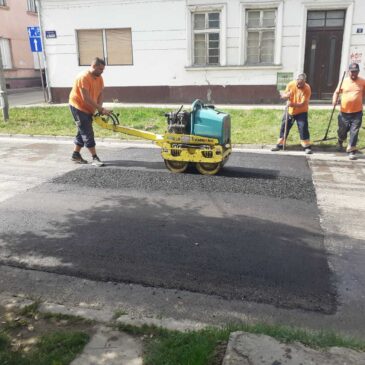 Настављено асфалтирање у Буковцу, поправке коловоза у Ветернику, Футогу и на више локација у граду