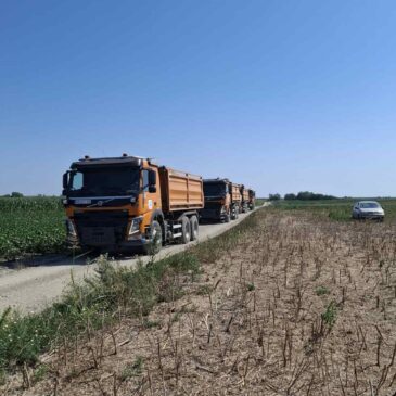 Почели радови на поправци саобраћајница у Ковиљу, уређују су пешачке стазе код нове зграде Палате правде