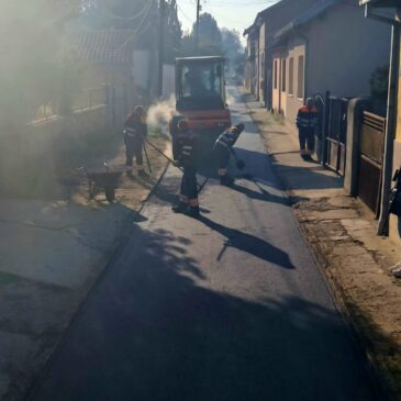 Завршено асфалтирање улице Лазара Саватића, у Петроварадину асфалтирано 29 улица укупне дужне преко 14 километара